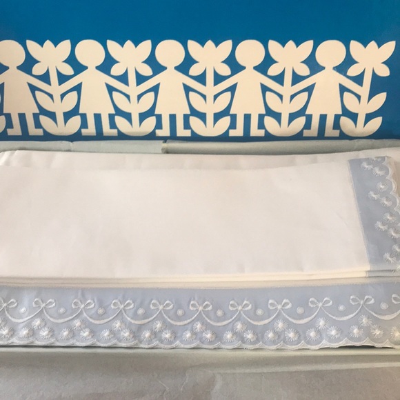 Italian flat sheet and pillow case for baby. - Picture 2 of 5